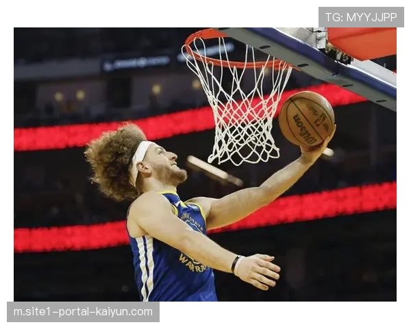 科尔末节换人决策引发连锁反应，格林回归即送致命犯规葬送胜局